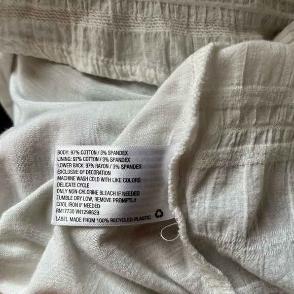 Knox Rose Embroidered Floral Top, Size Medium - Picture 8 of 8